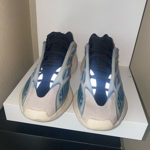 Yeezy 700 V3 kyanite